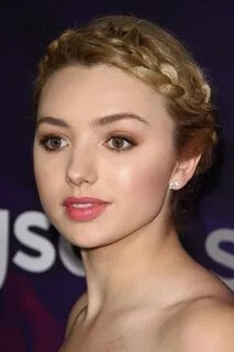 Peyton List's Hairstyles & Hair Colors Steal Her Style Page 
