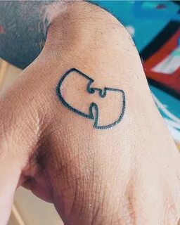 Wu Tang hand tattoo Wu tang tattoo, Hand tattoos for guys, S