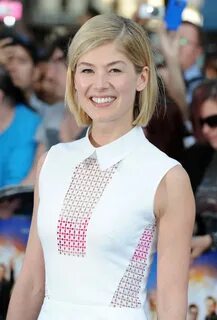 21 Times Rosamund Pike Proved That Short Hair Is A Work Of A