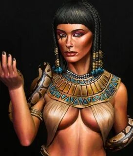 Cleopatra by Arnau Lazaro - Putty&Paint