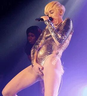 Miley cyrus pussy on stage nude Picsegg.com