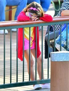 Katie Holmes takes Suri to Disneyland amid Tom Cruise rumour