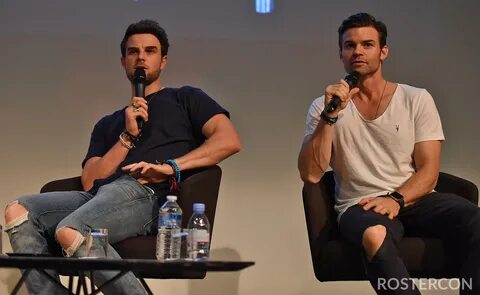 Panel Daniel Gillies & Nathaniel Buzolic - Welcome to Mystic