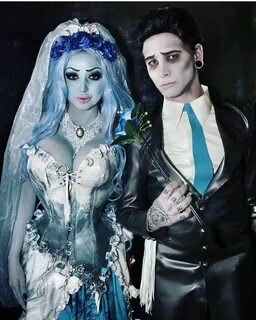 @dani_divine and @simon_deathless couple goals! #goth #gothg