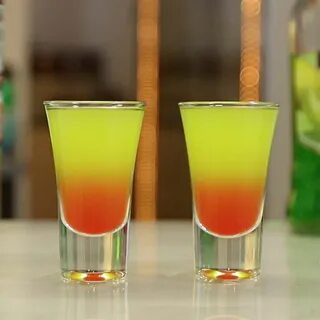 Midori Sour Shot Tipsy bartender, Shots alcohol recipes, Sho