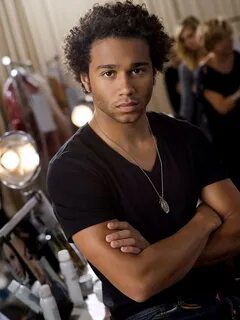 corbin bleu Curly hair styles, Curly hair men, Corbin bleu