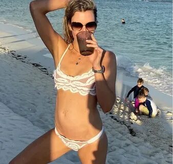 45 Sexy and Hot Kaitlin Olson Pictures - Bikini, Ass, Boobs 