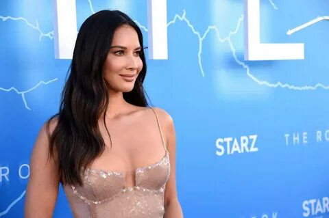olivia munn attends the premiere of starz's 'the rook' at th