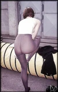 Vintage pantyhose 01 - 97 Pics xHamster