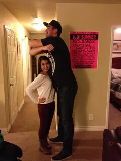 5'0" girl demanded a picture with me... Had to turn the knif