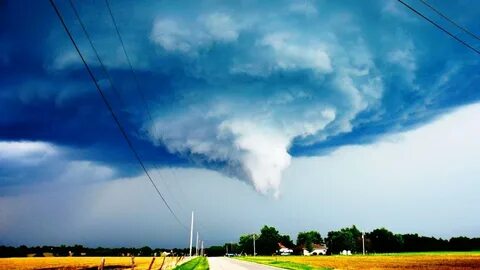 TORNADO WARNING THUNDERSTORM LIGHTNING BOLT AND SURPRISE HAI