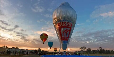 Russian breaks round-the-world hot air balloon record: crew