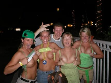 Big groups of girls flashing with their tits together - Nigh