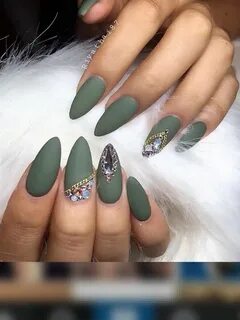 Found on Bing from wheretoget.it Matte stiletto nails, Tiffa