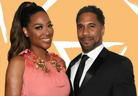 Kenya Moore Accused Of Faking Her Pregnancy And Marriage By 