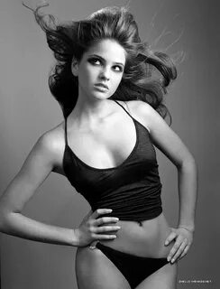 Shelley Hennig Photo: Stunning Shelley ♥ Women, Shelley henn