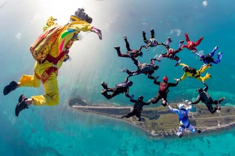 Tom Sanders - Skydiving Photographer Extraordinaire Internat