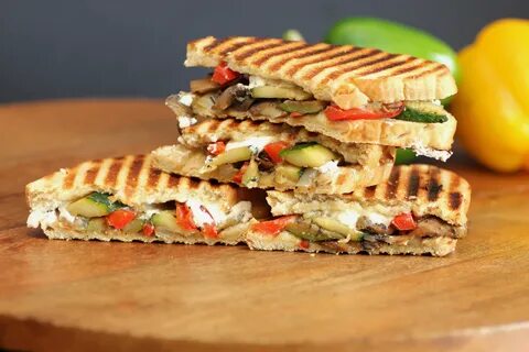 Grilled Pepper, Mushroom and Zucchini Panini Gourmet grillin