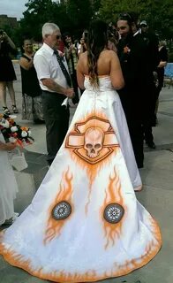 Sinolea Biker wedding dress, Red wedding dresses, Harley dav