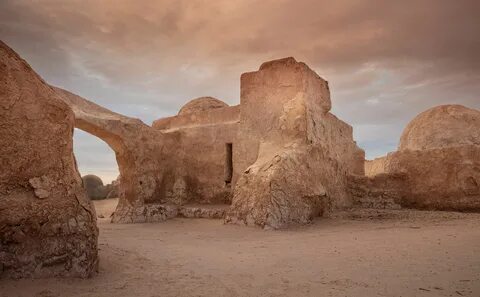 This Hotel Will Take You to Tatooine, No Millennium Falcon R