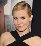 Kristen Bell Leaves Voicemail For Young 'Frozen' Fan With Br