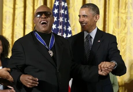 Барак Обама вручил медаль Мэрил Стрип и признался ей в любви