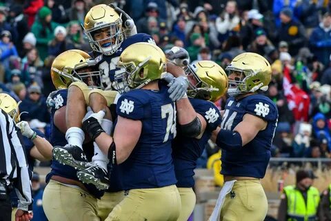 Sporting News: Expect A Convincing Notre Dame Bowl Victory -