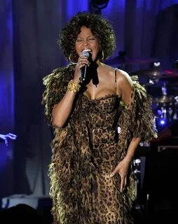 More Pics of Whitney Houston Print Dress (1 of 12) - Whitney