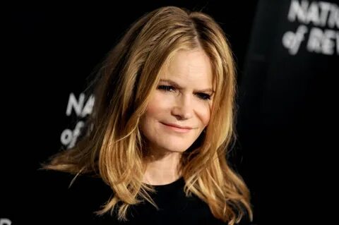 Pictures of Jennifer Jason Leigh