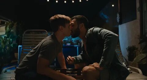 Justice Smith & Graham Patrick Martin in Query (2020) DC's M