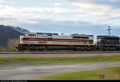 RailPictures.Net Photo: NS 1074 Norfolk Southern EMD SD70ACe