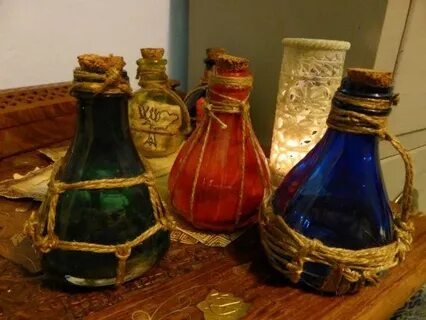 Skyrim Inspired Potion Bottles - Damage Magicka or Potion of