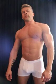 Muscle Daddy Hunk Terry Miller Bulging In His Underwear - Ga