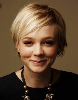 Carey Mulligan - blonde and sassy short hair Growing out sho