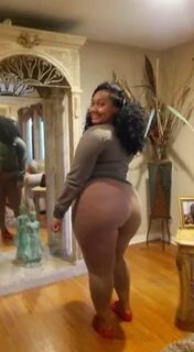 THICK ASS YELLA BONE I WANT TO FUCK - 26 Pics xHamster