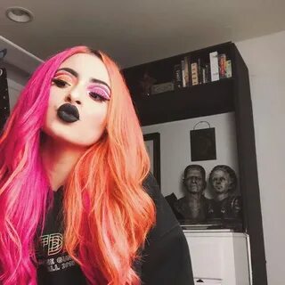 All Different Types of Two-Toned Hair Are Trending on Instag