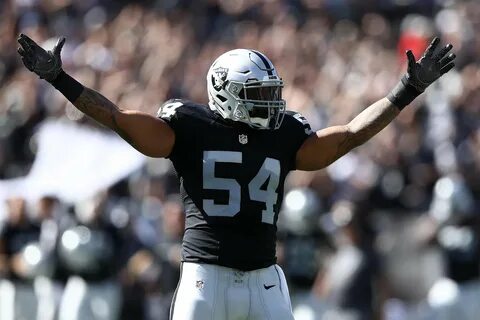 Raiders' Perry Riley signs Tuesday, has most tackles Sunday