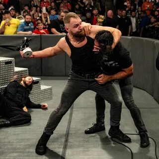 WWE Photo Dean ambrose, Dean ambrose seth rollins, Wwe dean 