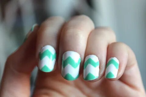 Wrapped Up In Rainbows: Chevron Nails