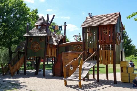 File:2018 05 Havelland Spielplatz IMG 1920.JPG - Wikimedia C