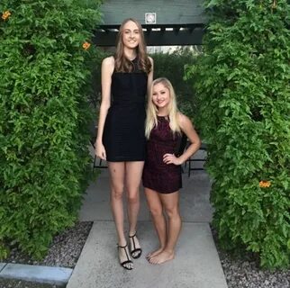 Long lost twin Tall women, Tall girl, Tall people