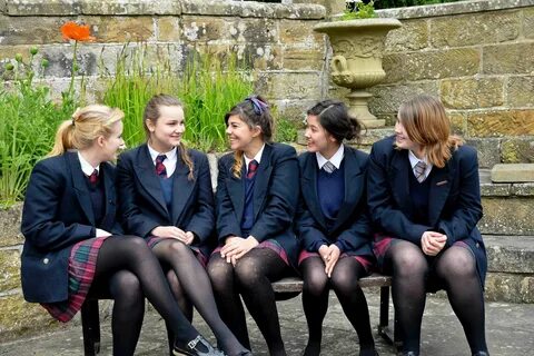 Boarding Schools in England - English in Britain Mädchen in 