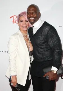 Cele bitchy Terry Crews and his wife celebrate 30 years toge