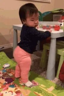 Baby Twerk GIF - Baby Twerk - Descubre & Comparte GIFs