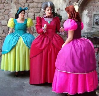 Lady Tremaine, Anastasia and Drizella Cinderella Disney prin