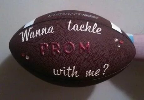 Football promposals will always be my favorite Asking to pro