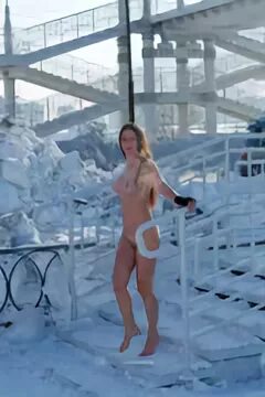 Lisa Nude In The Winter City - X68 - 2700px - ðŸ'"SoftcoreðŸ