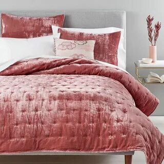 Lush Velvet Tack Stitch Bedspread + Pillowcases - Pink Grape