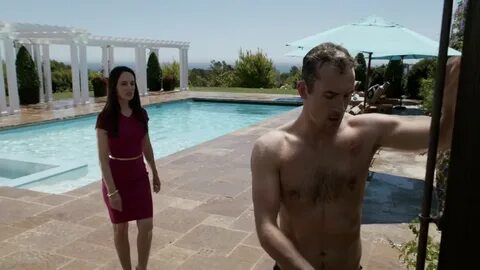 ausCAPS: Barry Sloane shirtless in Revenge 3-05 "Control"