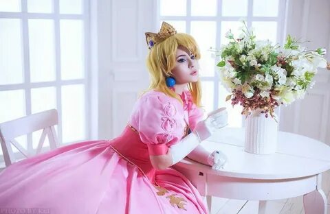 Princess Peach Dress